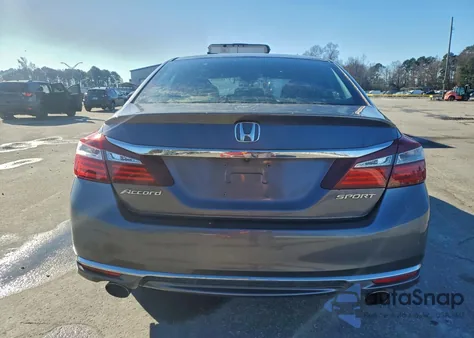 2016 Honda Accord Sport z USA, uszkodzony, nr VIN 1HGCR2F55GA034474